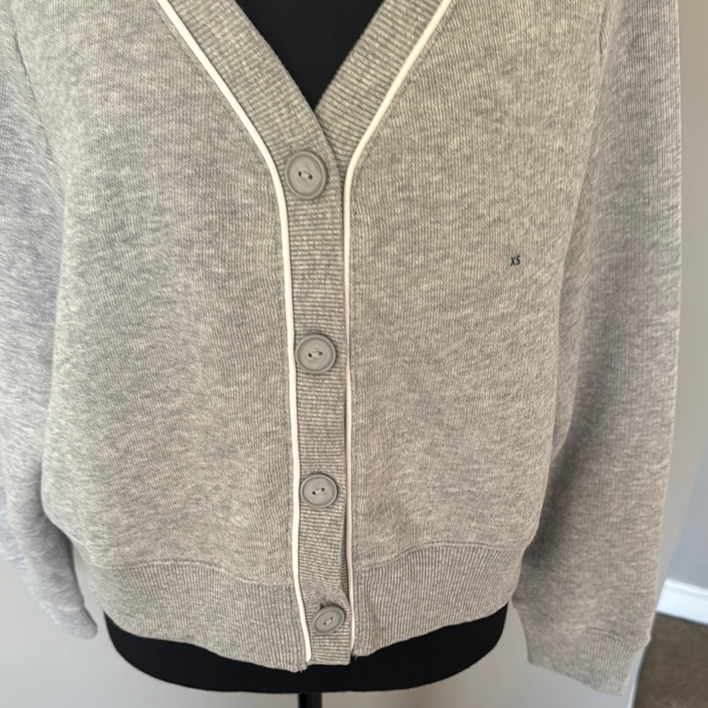 American Eagle Outfitters - Gray Button-Up Women's Sweater - Picture 4 of 8